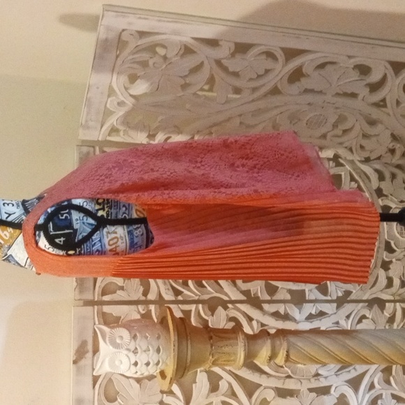 AGB SZ XL Women's Lace Design Pleated Tank Style Blouse - Picture 10 of 14